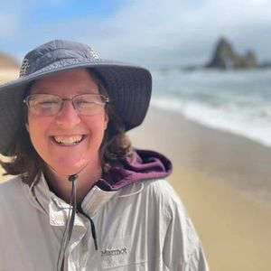 Meet your Posher, Bobbie